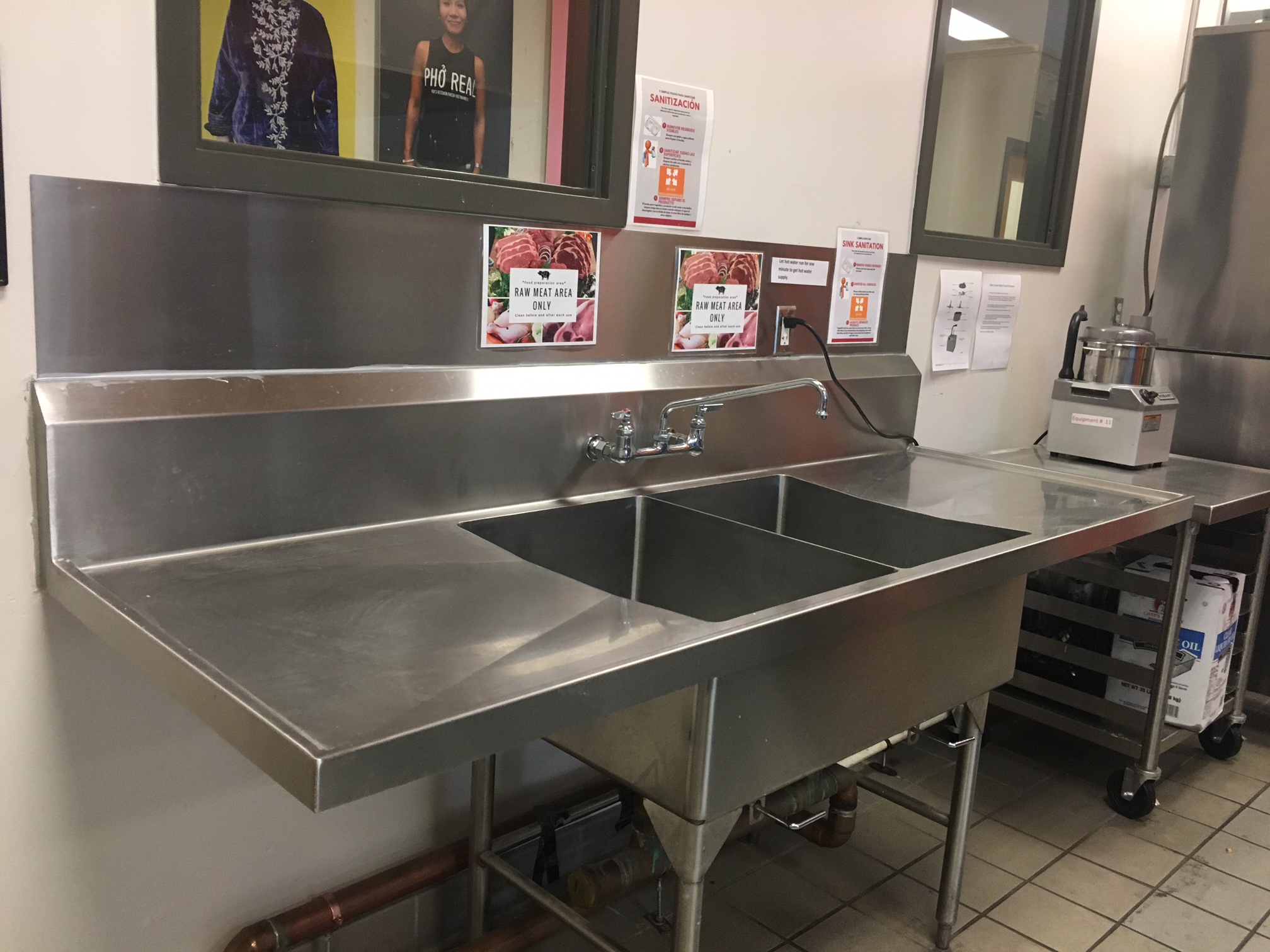 double sinks for meat an vegetables